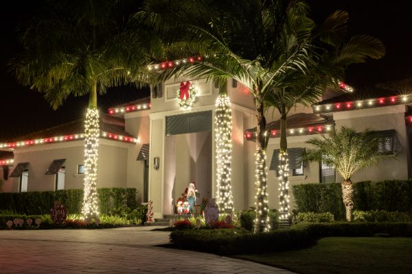 Christmas Lighting service near me in Boca Raton FL 34